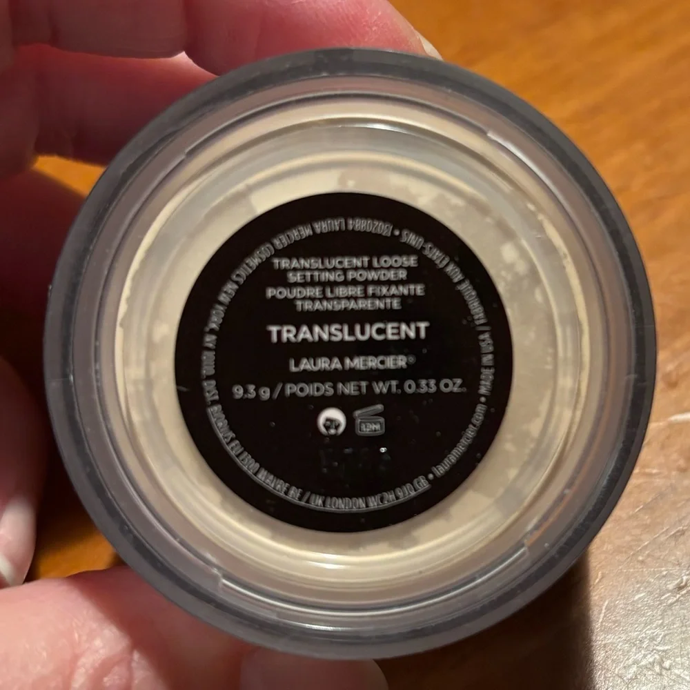 Laura Mercier Translucent Loose Setting Powder